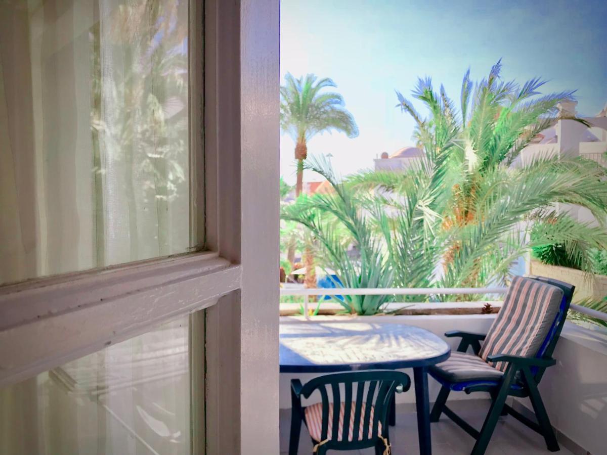أذيخي Amazing Beachfront, Pool And Terrace المظهر الخارجي الصورة
